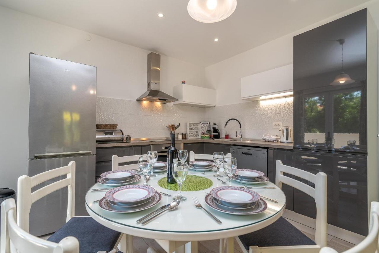 טרוגיר Apartment Ela מראה חיצוני תמונה