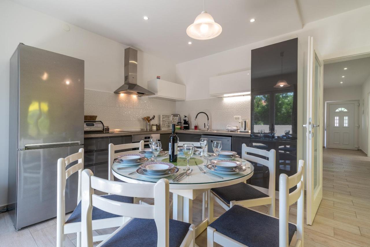 טרוגיר Apartment Ela מראה חיצוני תמונה